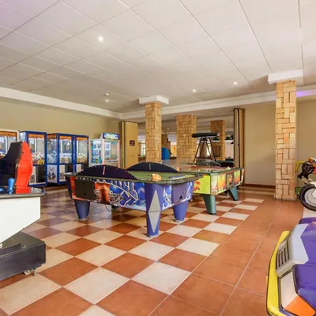 Alcazar Aparthotel